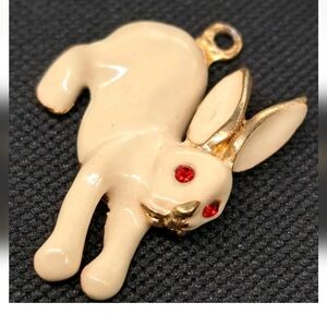 Vtg 1998 Phister White Enamel Bunny Rabbit With Red Eyes Charm Pendant